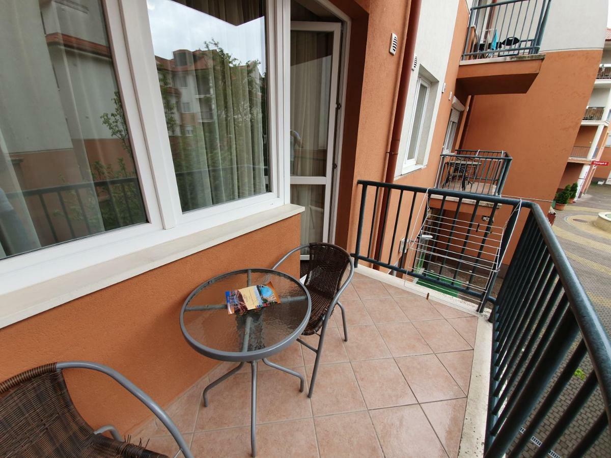 Baby Apartman Hajduszoboszlo Exterior foto