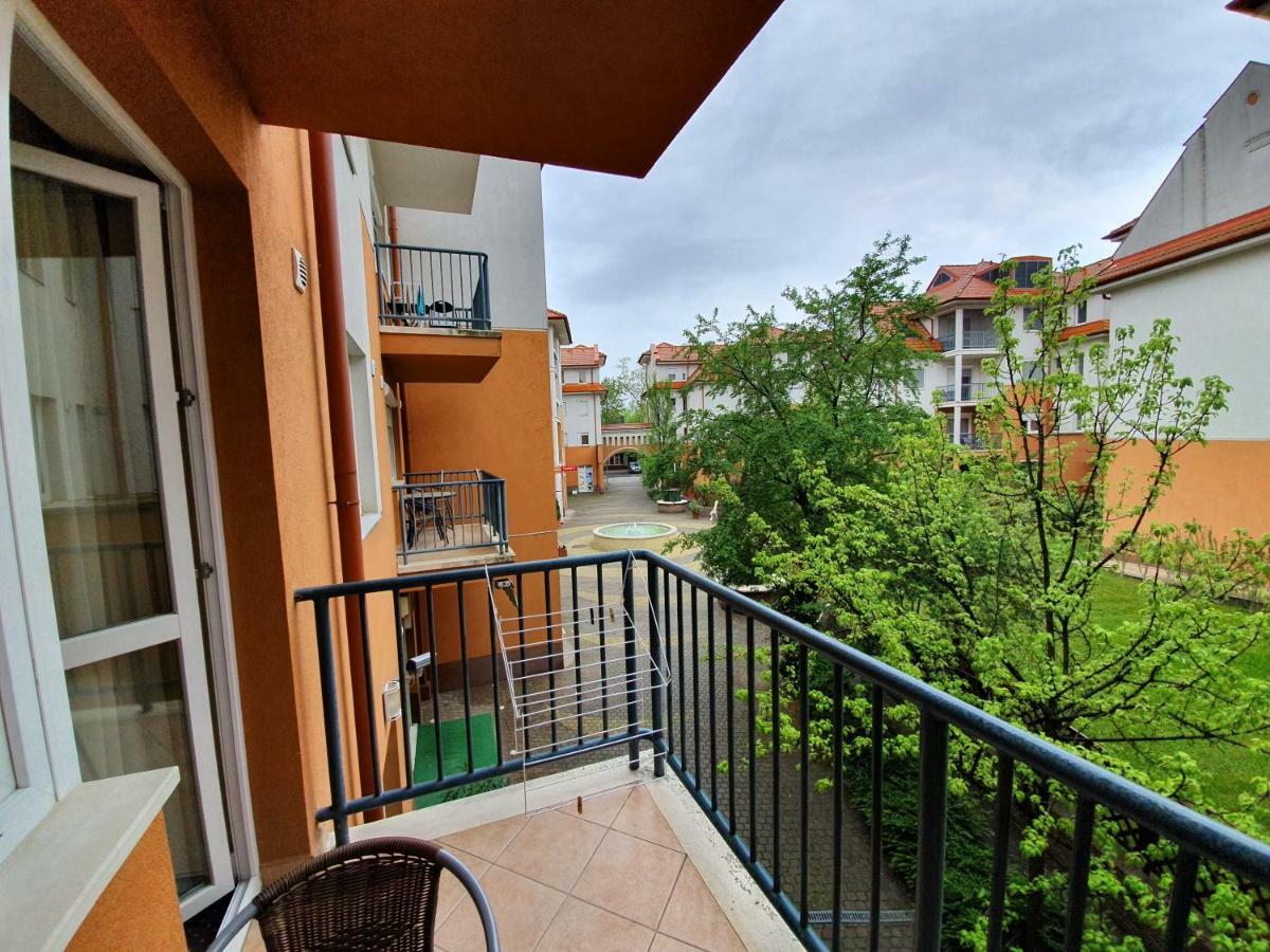 Baby Apartman Hajduszoboszlo Exterior foto